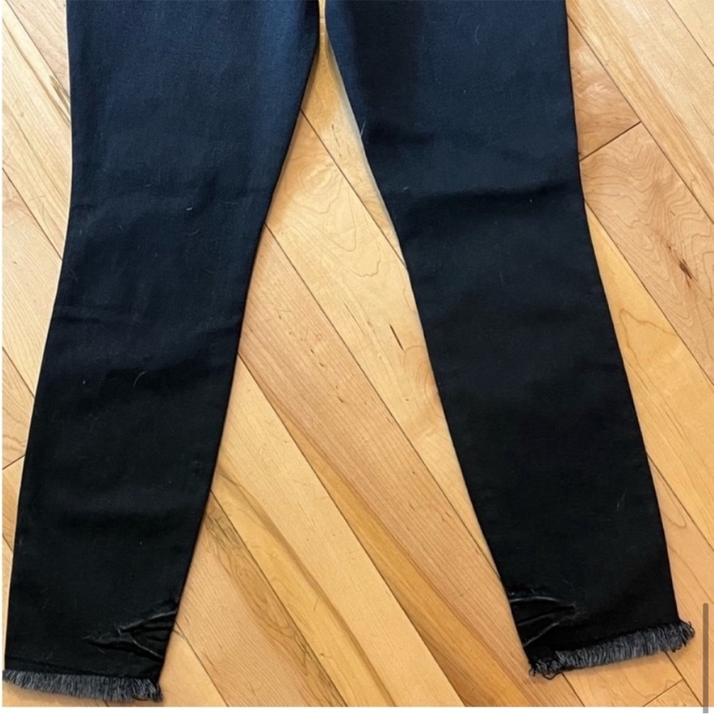 NWT Good American Good Curve High Rise Raw Hem Distressed Black Jeans ten (10) - Picture 10 of 11